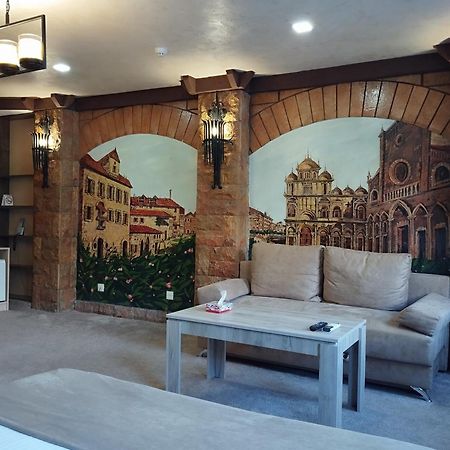 Delin Hotel And Tours Yerevan Luaran gambar
