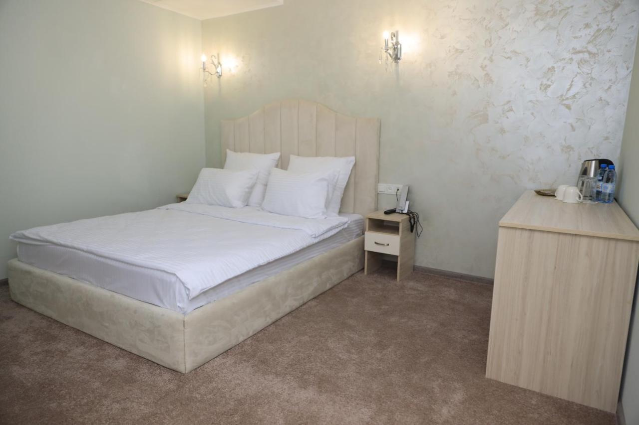 Delin Hotel And Tours Yerevan Luaran gambar