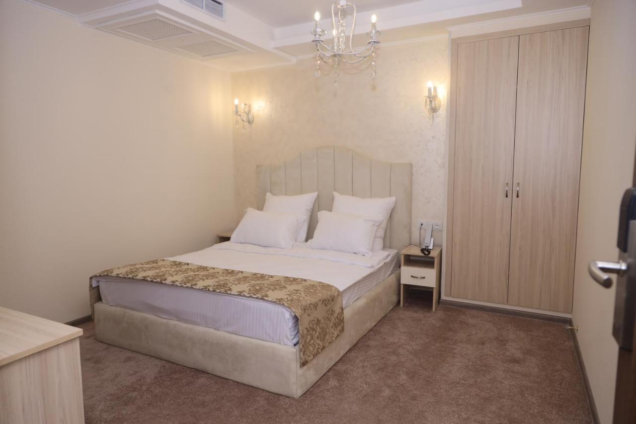 Delin Hotel And Tours Yerevan Luaran gambar