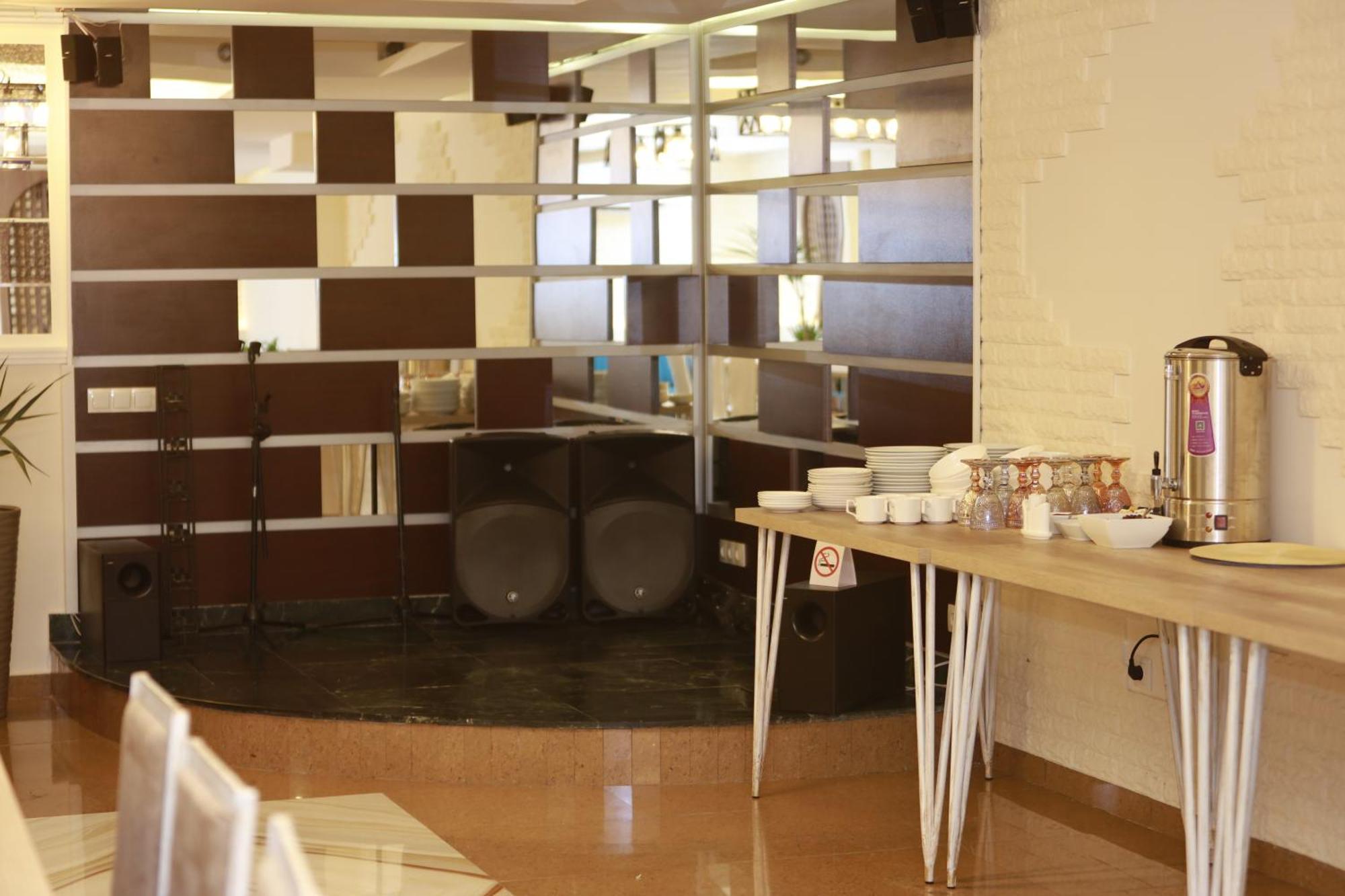 Delin Hotel And Tours Yerevan Luaran gambar