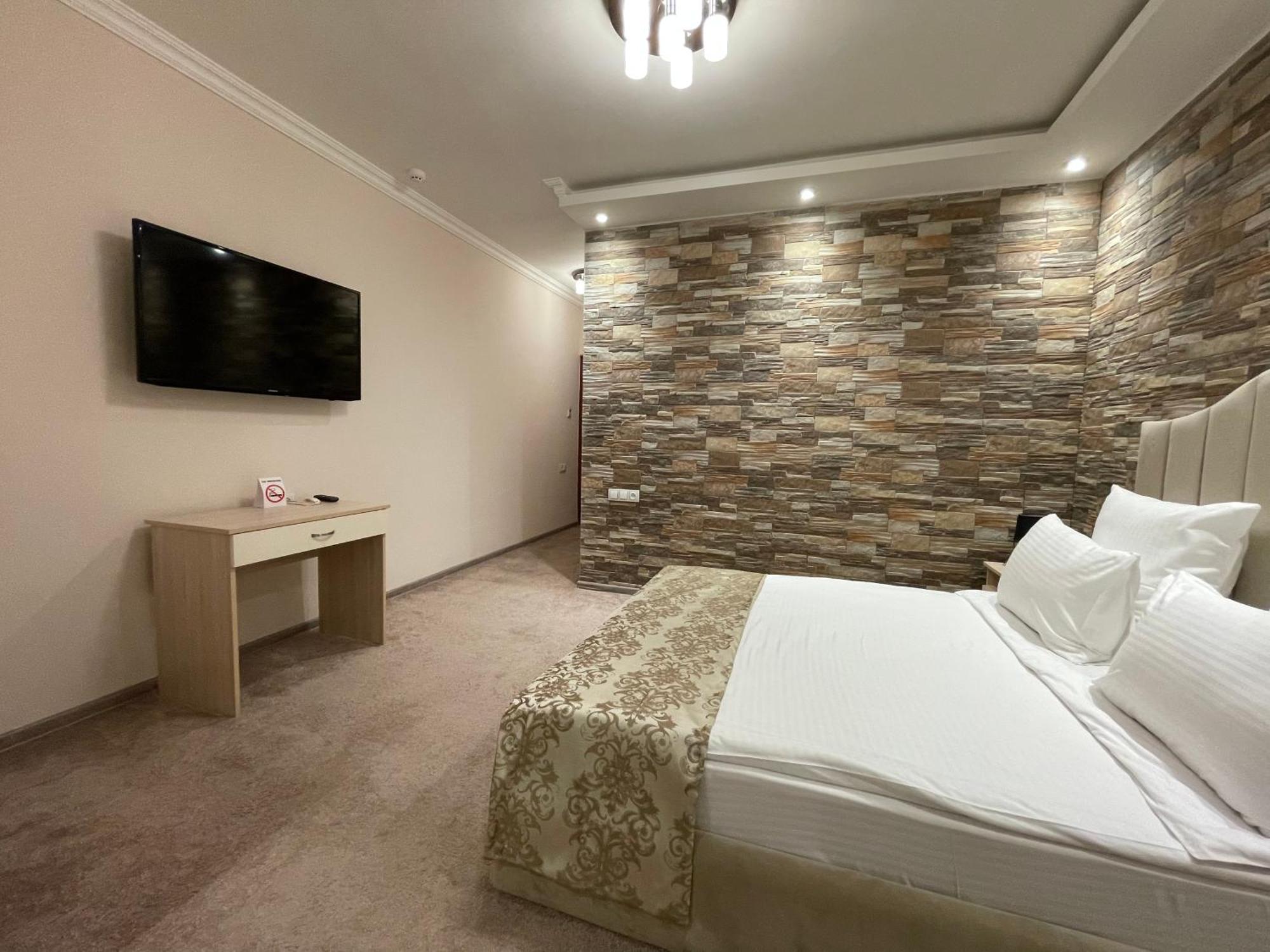 Delin Hotel And Tours Yerevan Luaran gambar